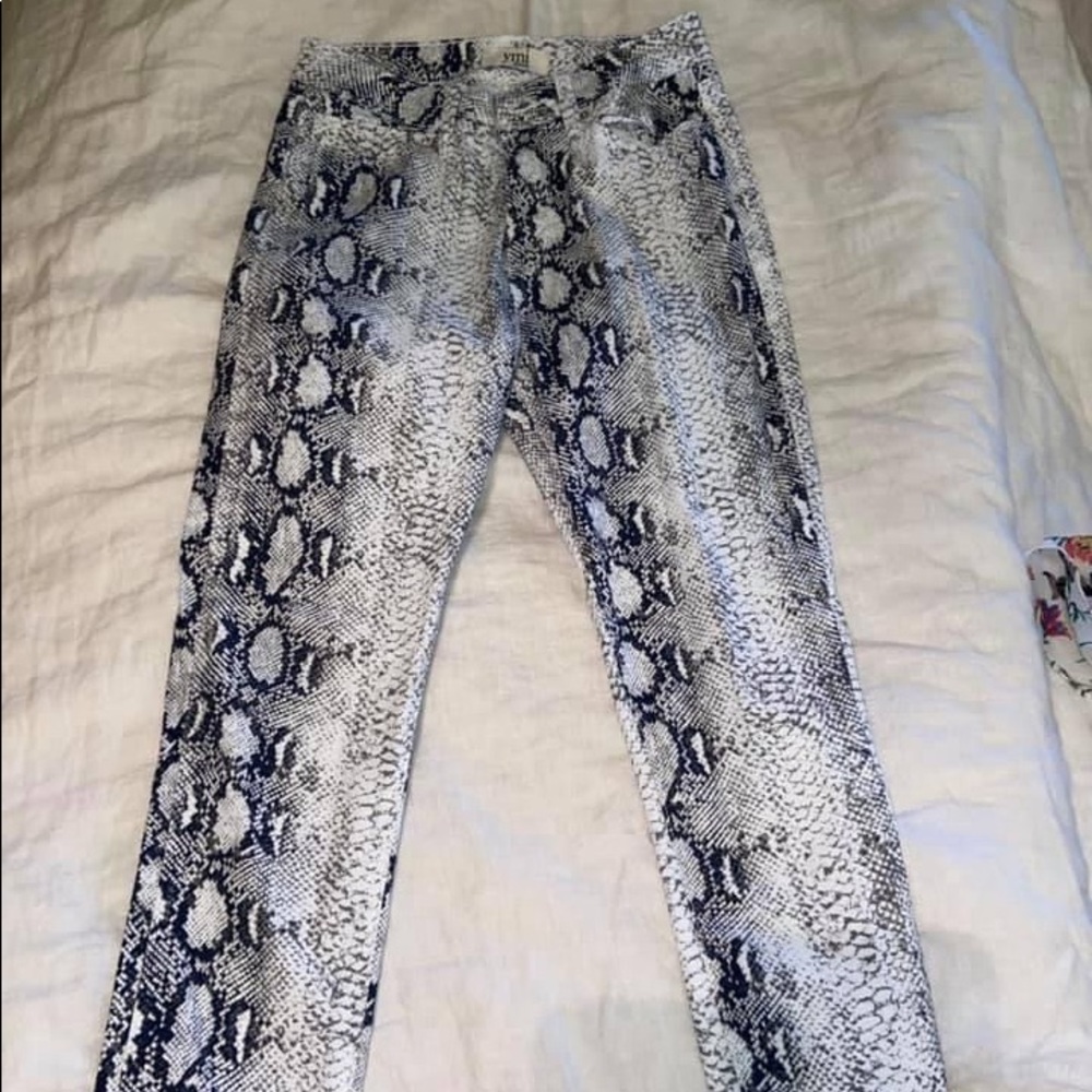 Cropped Snakeskin Skinny Jeans